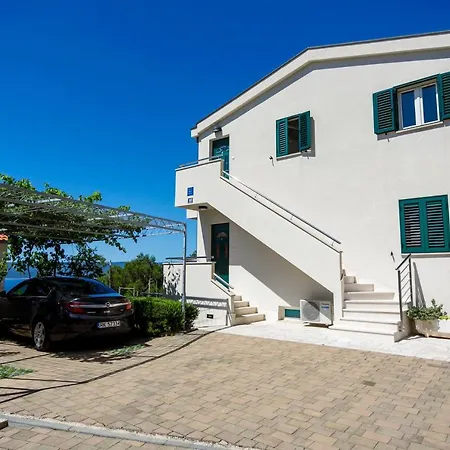 1234 Apartman