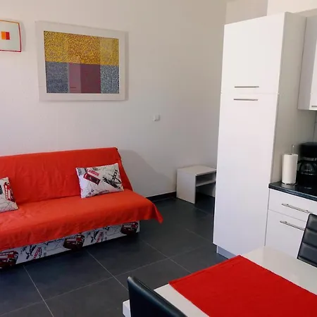 1234 Apartman