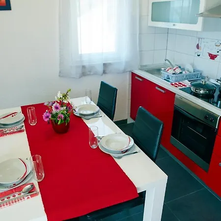 1234 Apartman *